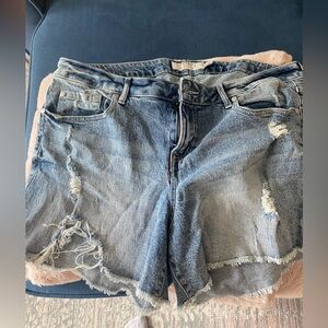 Torrid Denim Shorts | Size 16 | Great condition